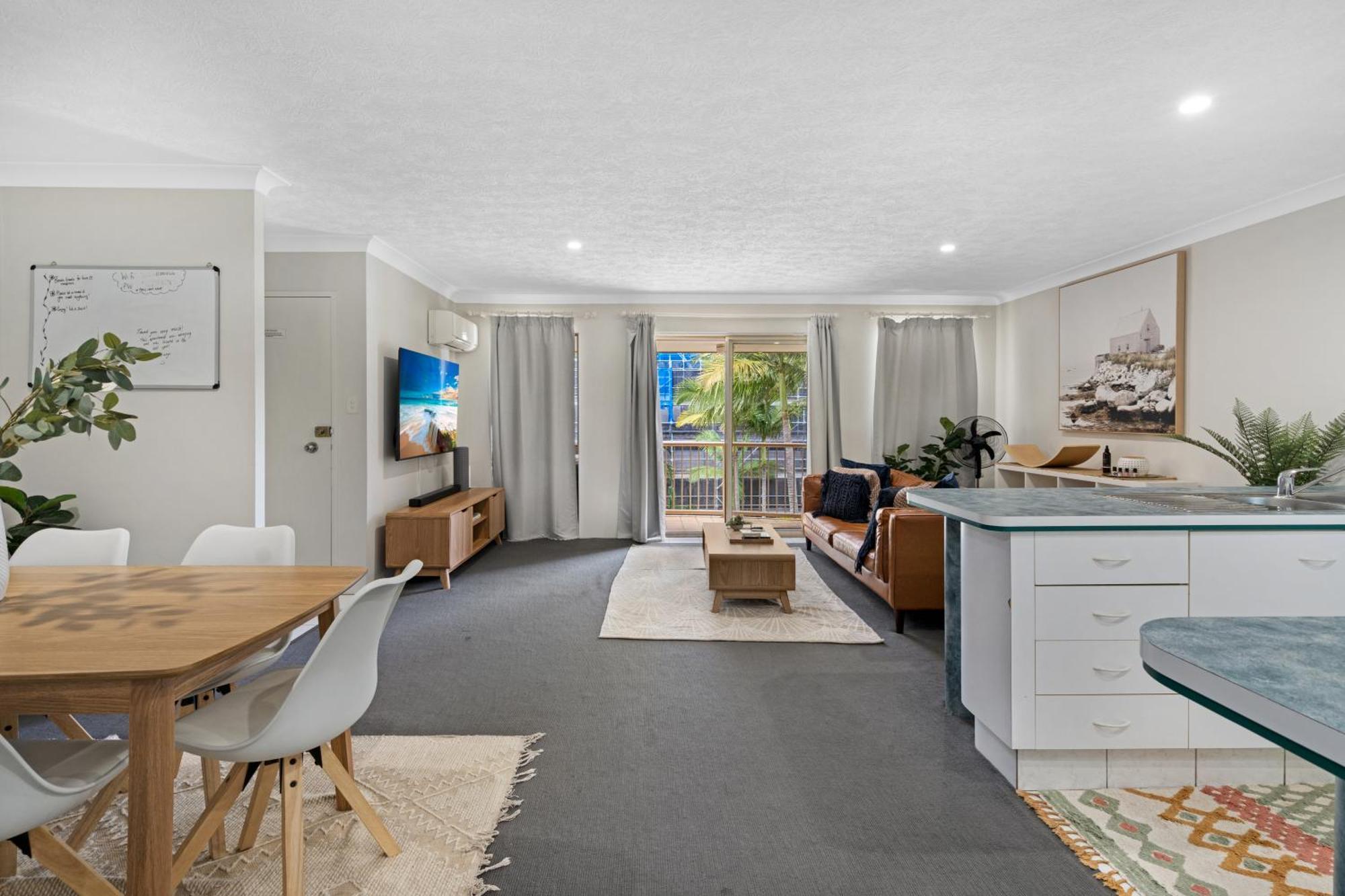 Oceanside Cove Aparthotel Гоулд Коуст Екстериор снимка