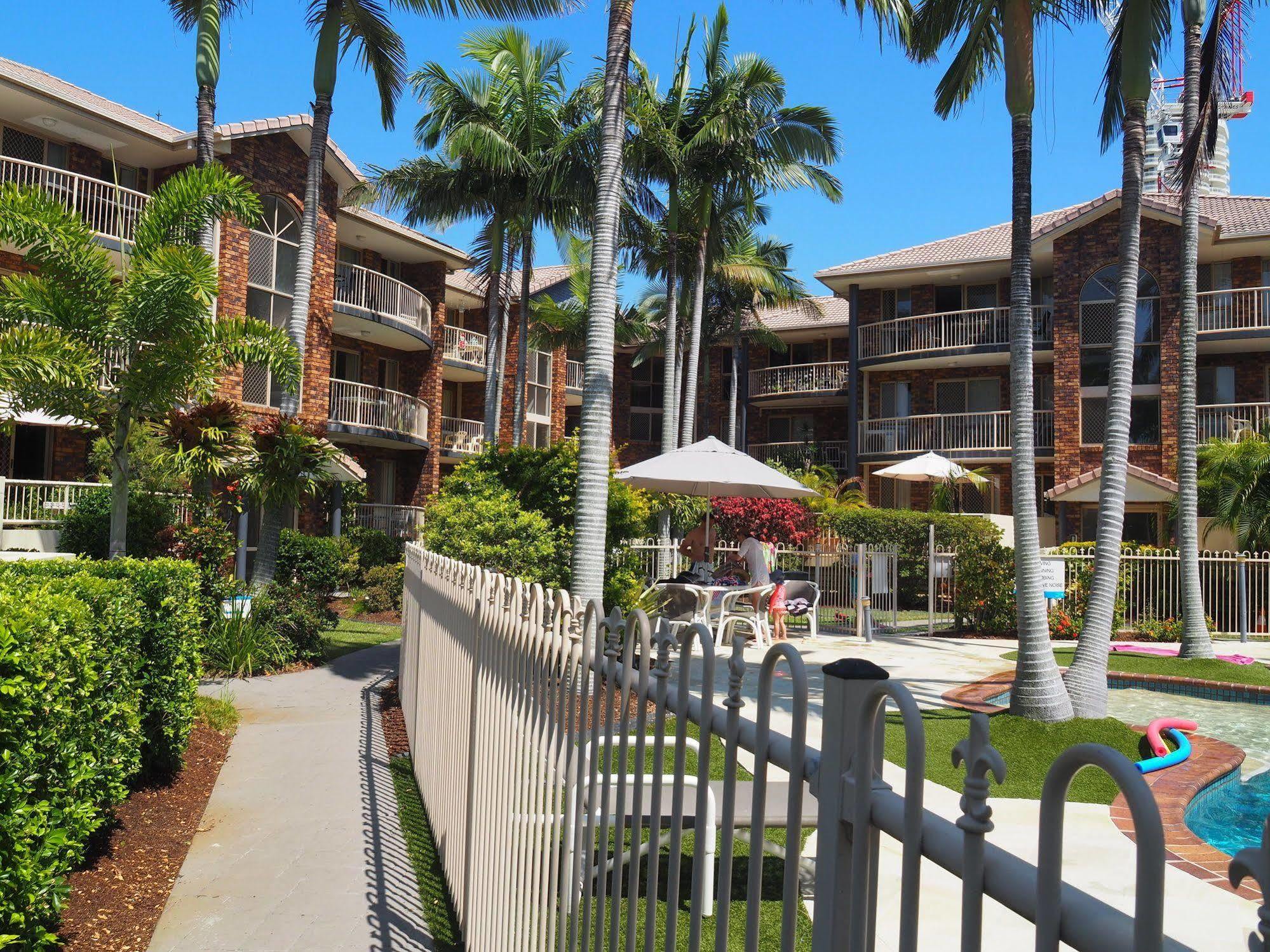 Oceanside Cove Aparthotel Гоулд Коуст Екстериор снимка