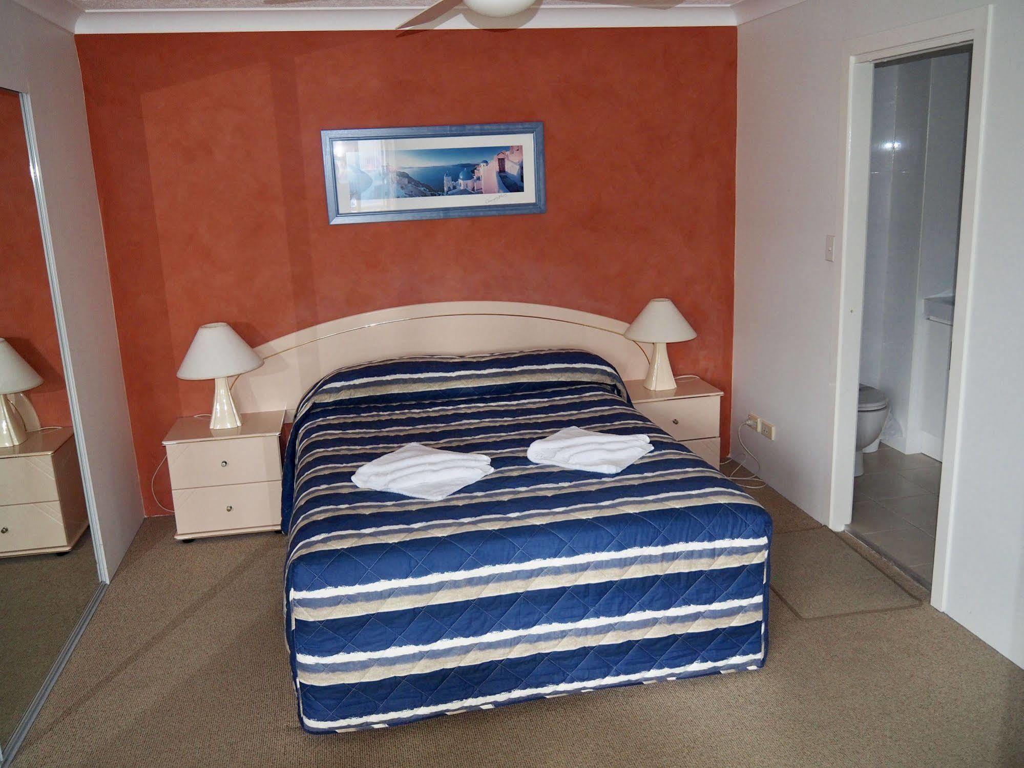 Oceanside Cove Aparthotel Гоулд Коуст Екстериор снимка