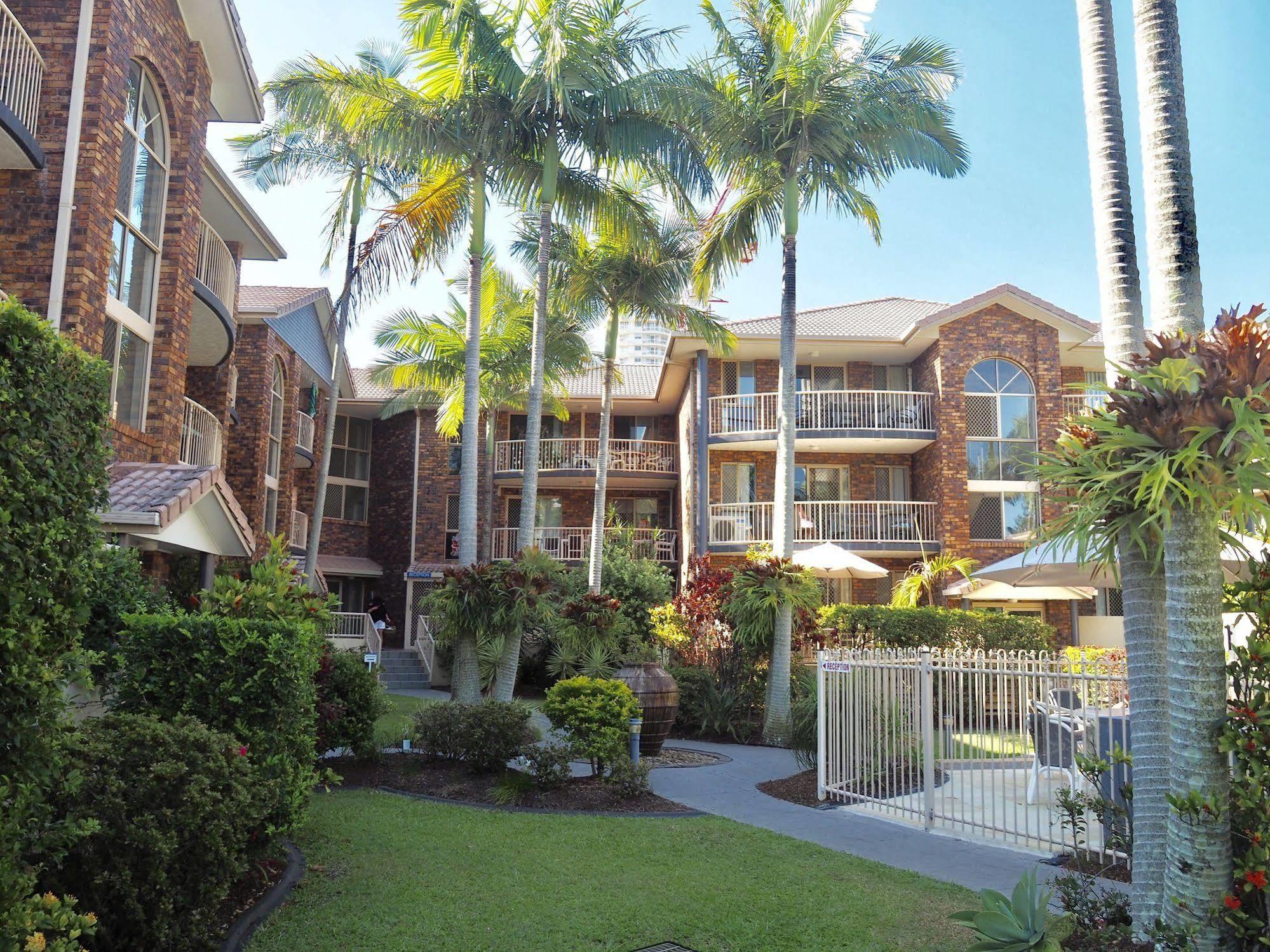 Oceanside Cove Aparthotel Гоулд Коуст Екстериор снимка