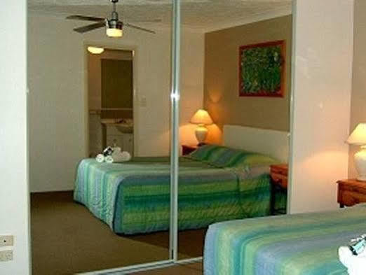 Oceanside Cove Aparthotel Гоулд Коуст Екстериор снимка
